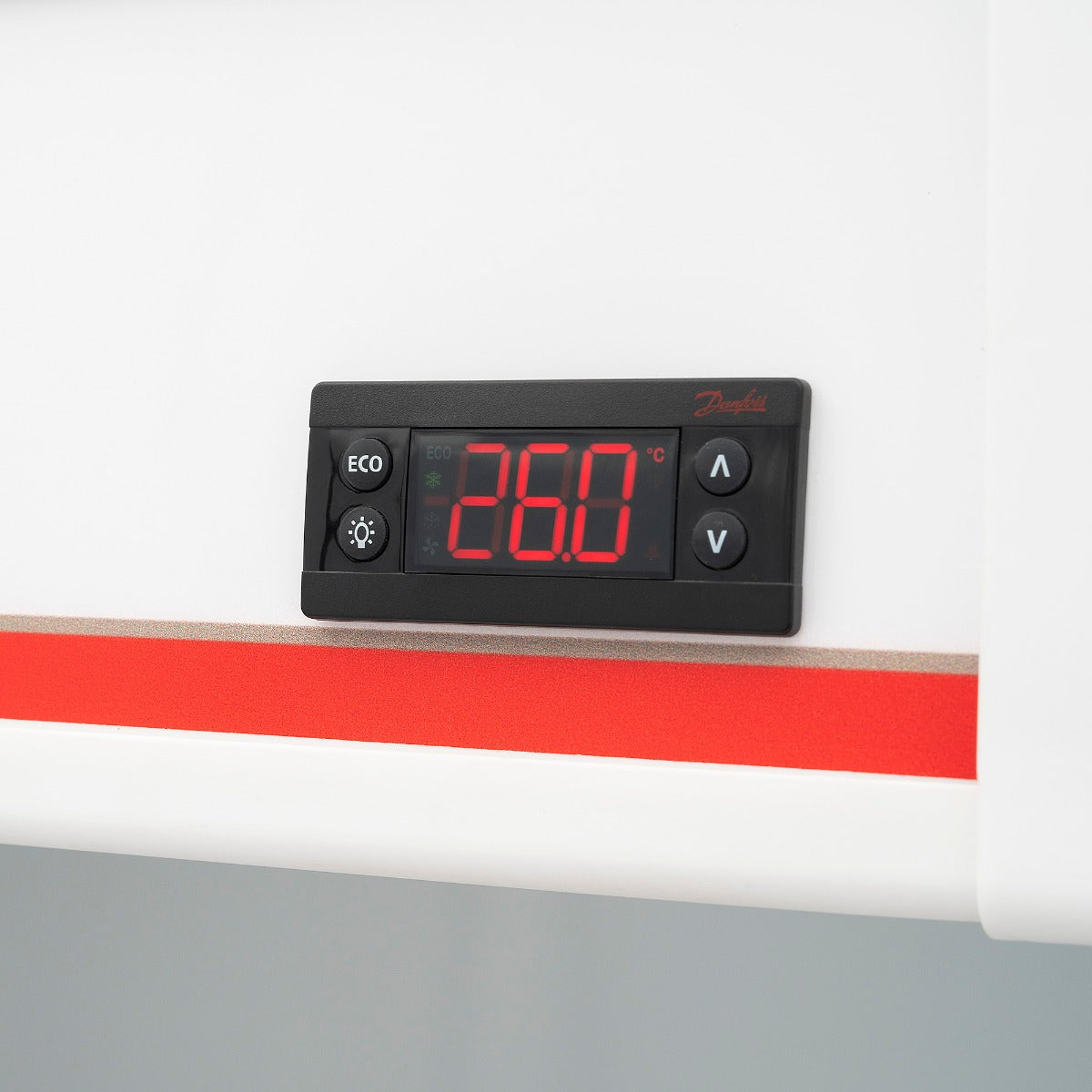 REFRIGERADOR VERTICAL EXHIBIDOR 19 PIES BLANCO | TVC19