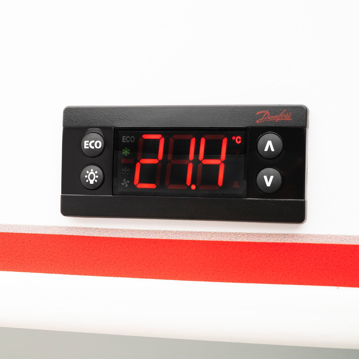 REFRIGERADOR VERTICAL EXHIBIDOR 42 PIES NEGRO | TVC42