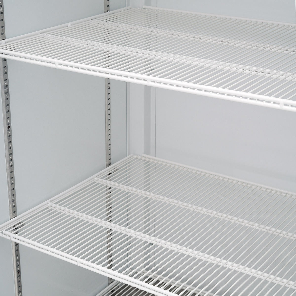 REFRIGERADOR VERTICAL EXHIBIDOR 19 PIES NEGRO | TVC19