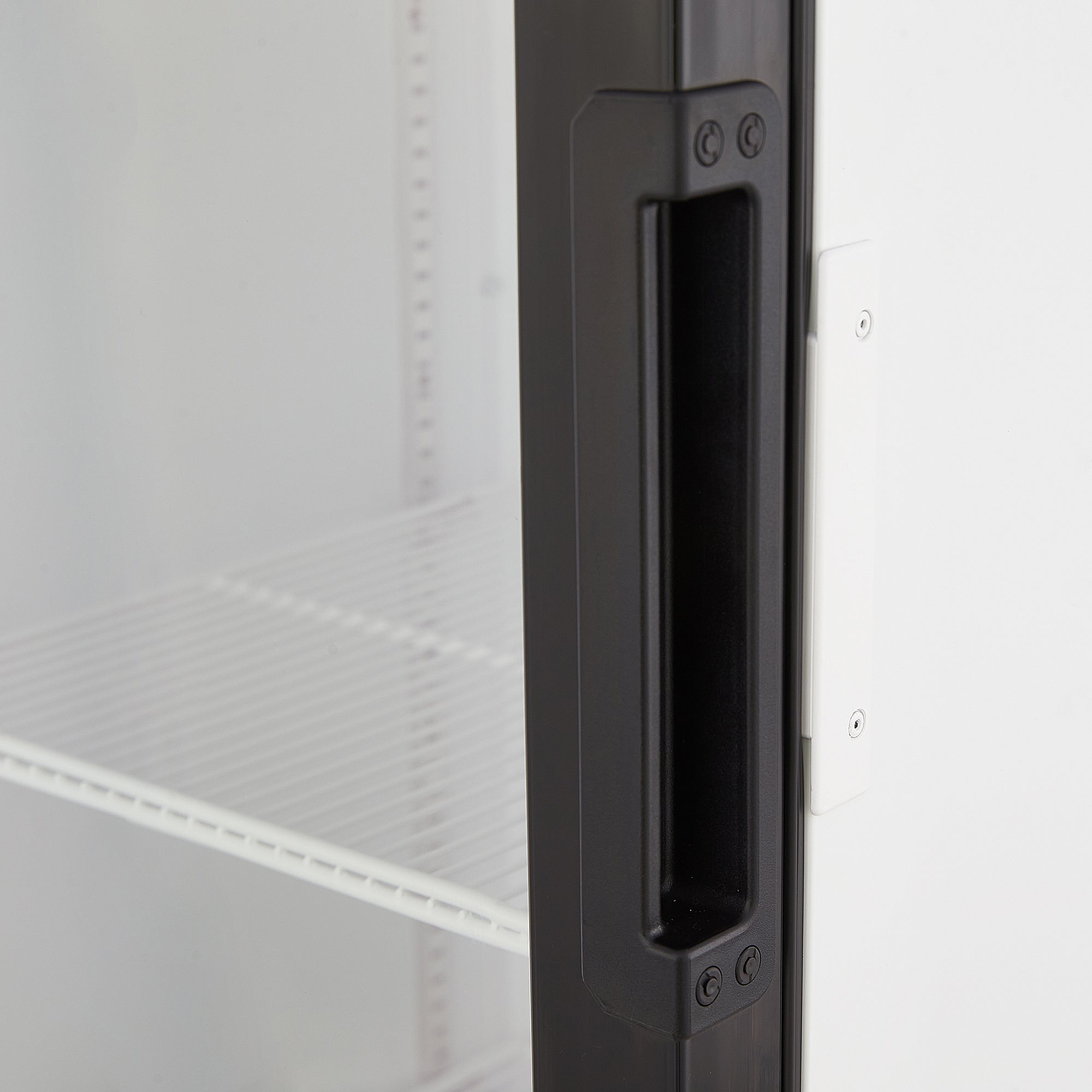 REFRIGERADOR VERTICAL EXHIBIDOR 8 PIES NEGRO | TVC08