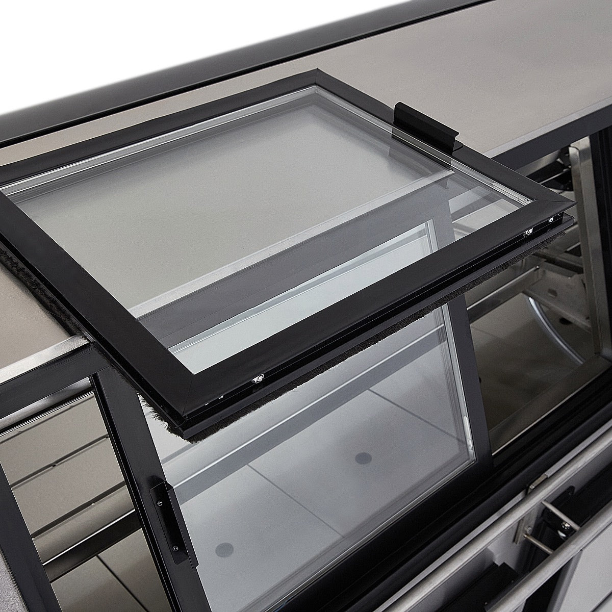 VITRINA TRAMO CARNICERO EN ACERO INOXIDABLE | TEC250LIFT-INOX PREMIUM SIN UNIDAD CONDENSADORA