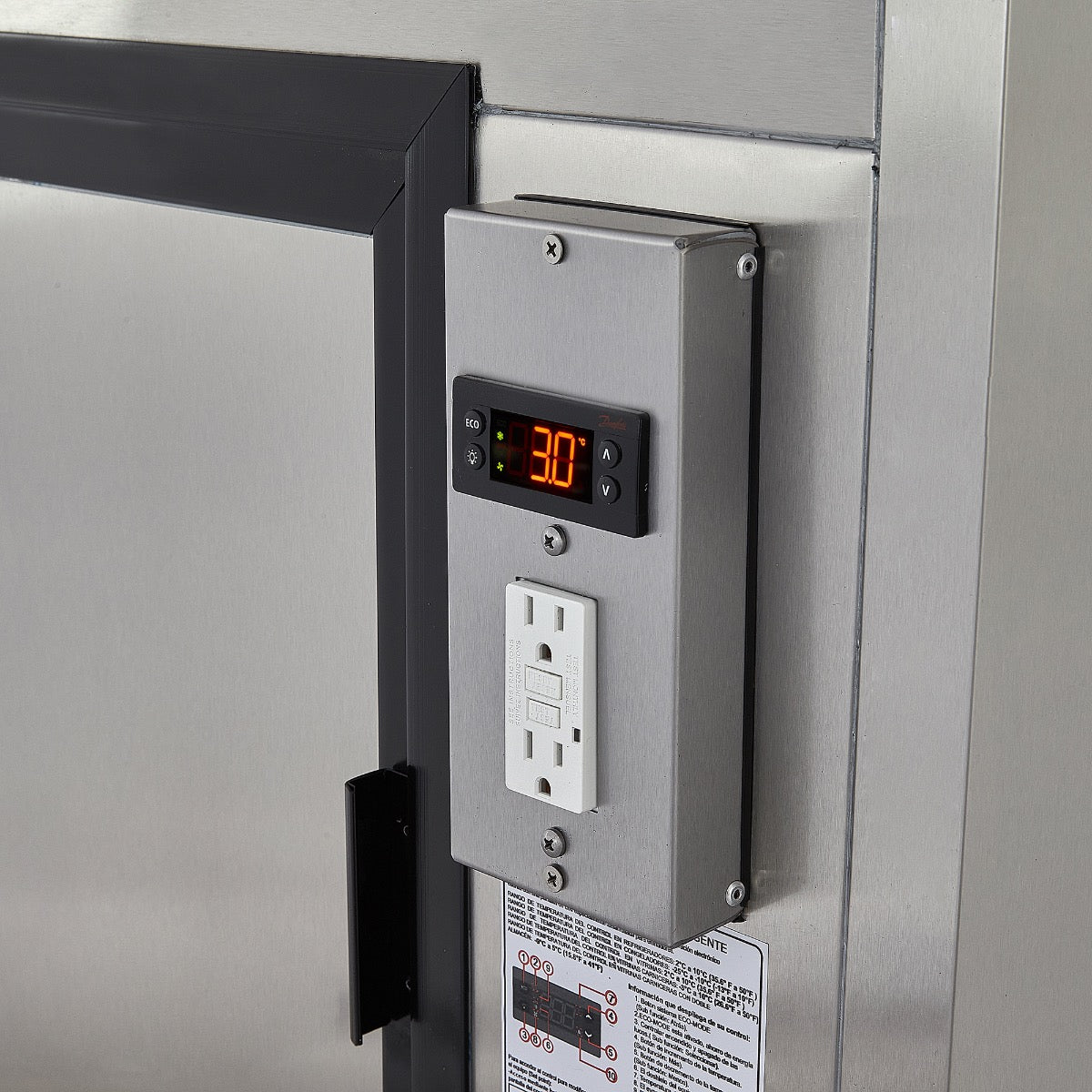 VITRINA EXHIBIDORA EN ACERO INOXIDABLE | DRD5-AI