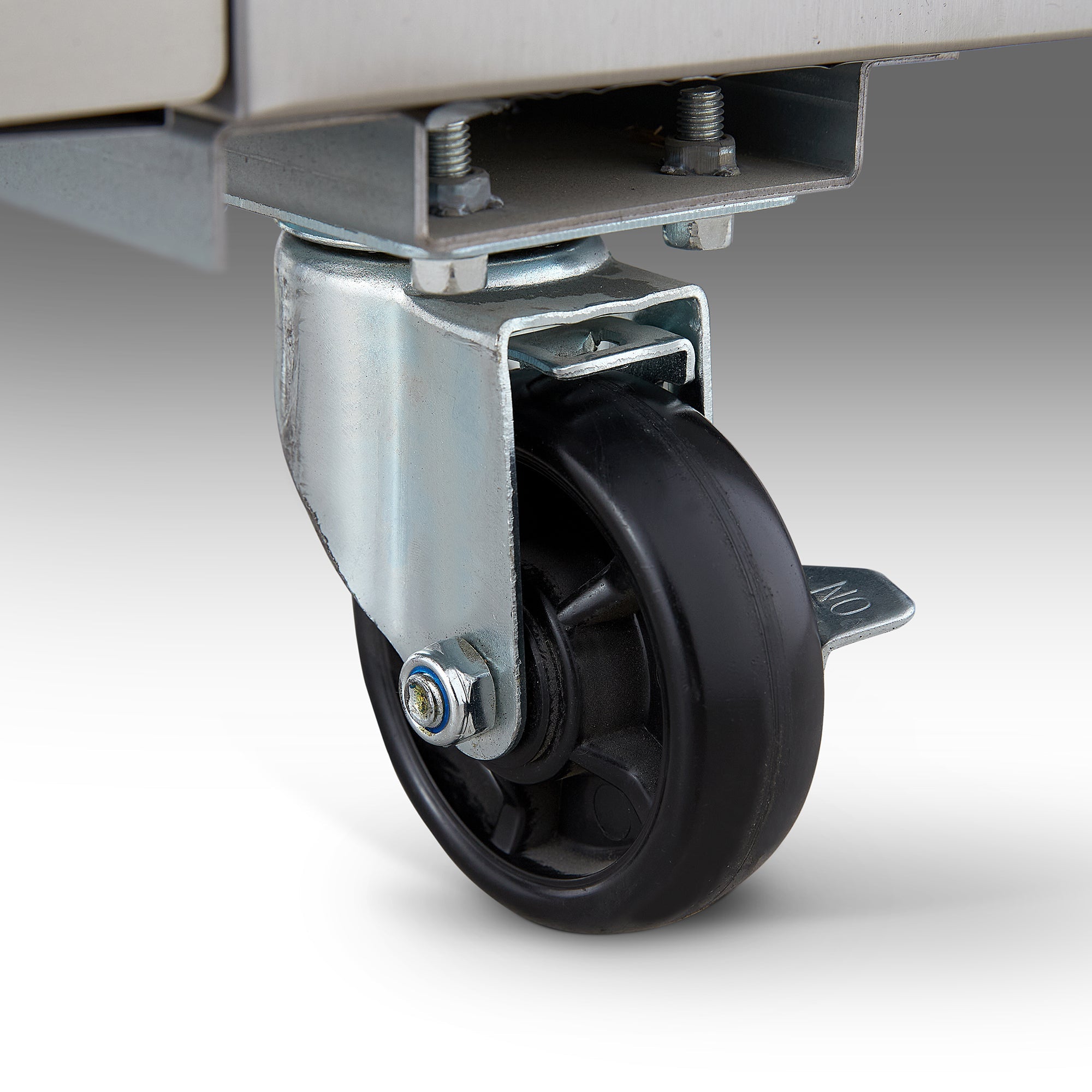 CONGELADOR VERTICAL PUERTA SÓLIDA REACH-IN 23 PIES | CVSA-23UI