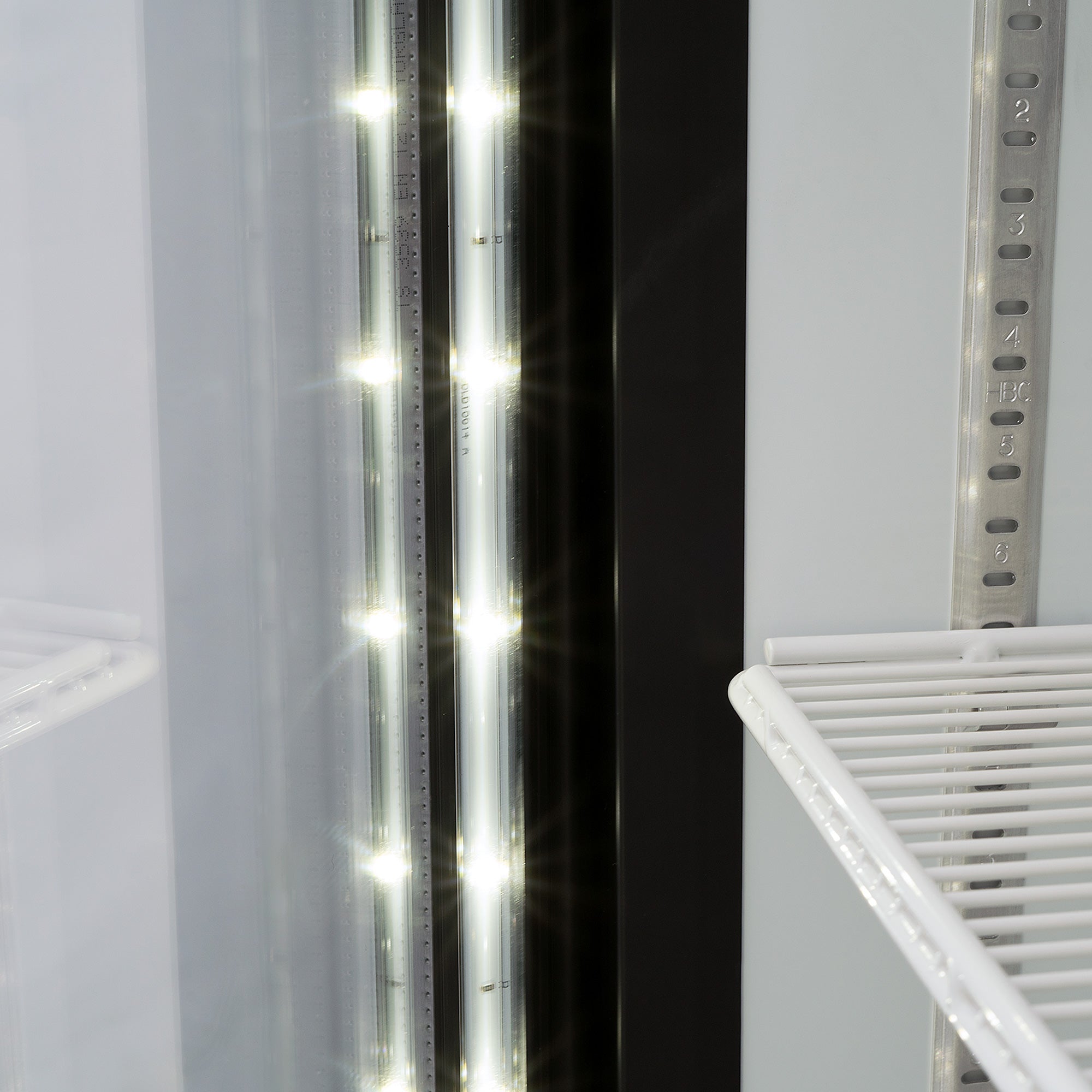 REFRIGERADOR VERTICAL EXHIBIDOR 19 PIES NEGRO | TVC19